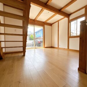 【静岡市葵区長谷町の賃貸物件】葵小学校区！駐車場2台付きテラスハウス！陽だまりリビングで育む家族の時間 画像5