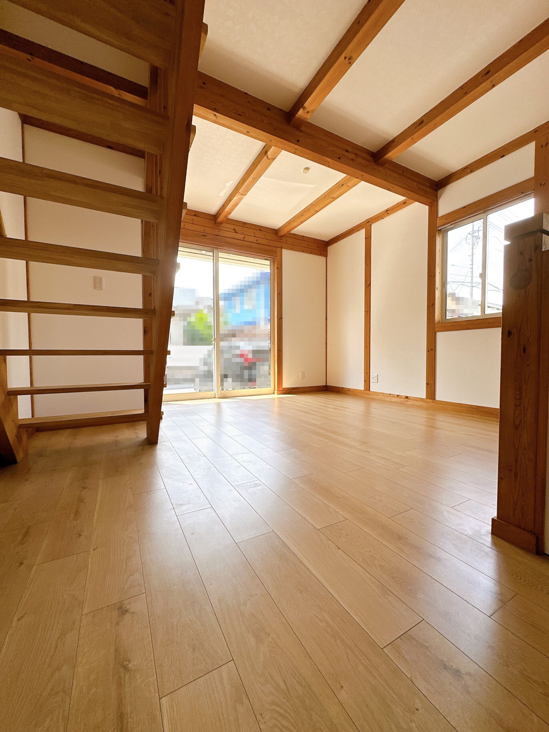 【静岡市葵区長谷町の賃貸物件】葵小学校区！駐車場2台付きテラスハウス！陽だまりリビングで育む家族の時間 画像5