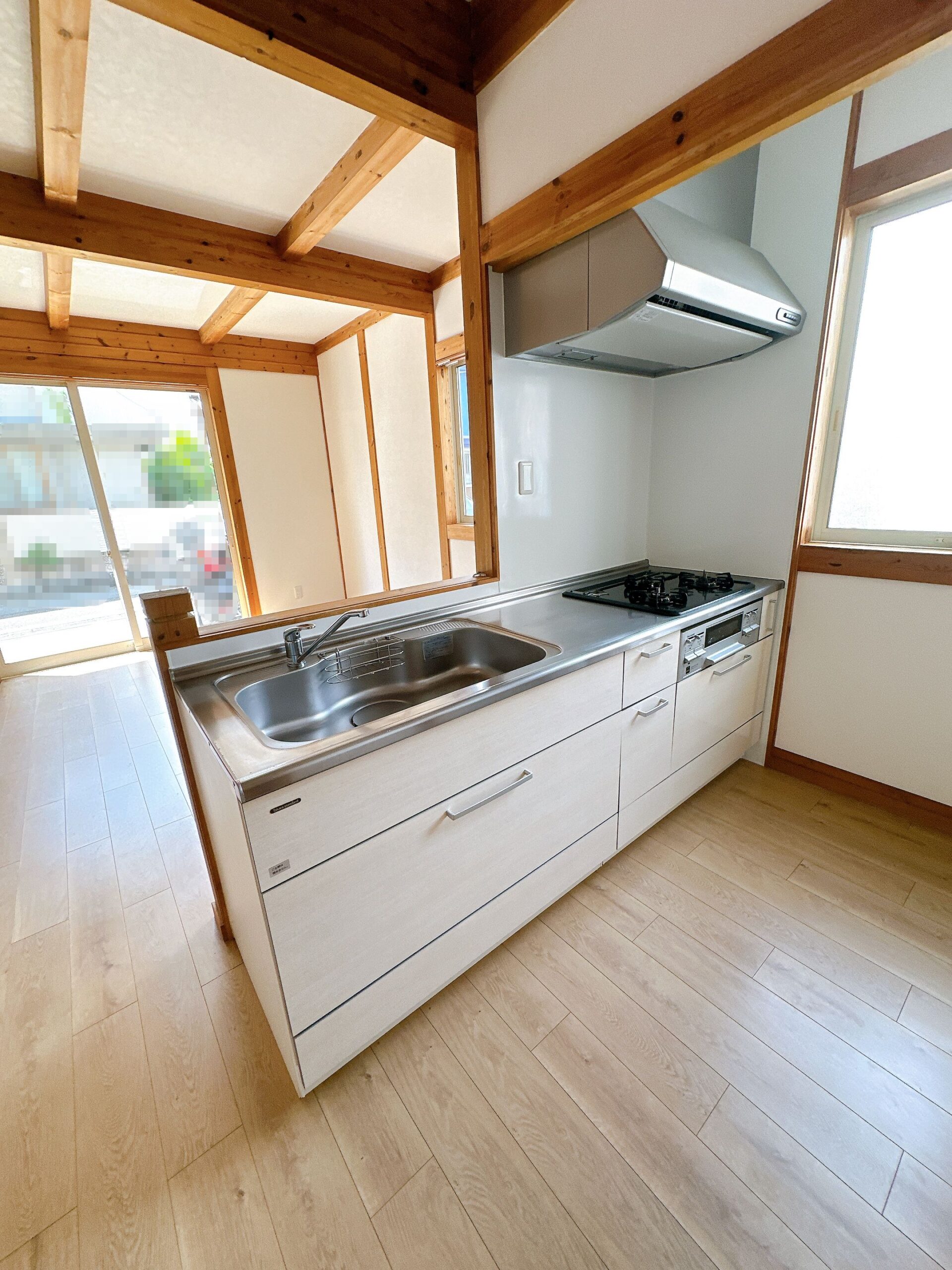 【静岡市葵区長谷町の賃貸物件】葵小学校区！駐車場2台付きテラスハウス！陽だまりリビングで育む家族の時間 画像6