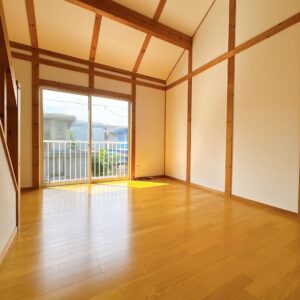 【静岡市葵区長谷町の賃貸物件】葵小学校区！駐車場2台付きテラスハウス！陽だまりリビングで育む家族の時間 画像12