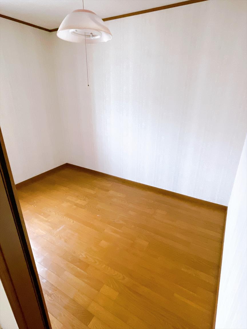 静岡市清水区蒲原4丁目の大型中古住宅【1,590万円】新蒲原駅7分・6SLDK・P3台 画像14