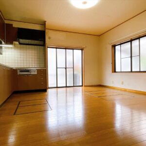 【静岡市葵区瀬名中央3】仲介手数料無料！広々6LDK中古住宅／リフォーム向け 画像8
