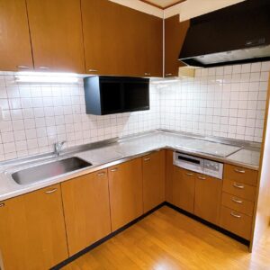 【静岡市葵区瀬名中央3】仲介手数料無料！広々6LDK中古住宅／リフォーム向け 画像5