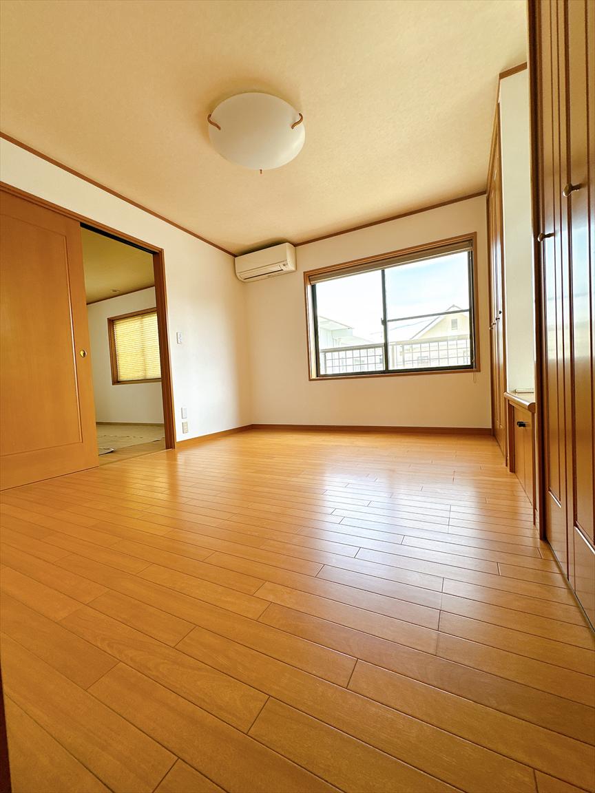【静岡市葵区城北の中古住宅】スーパー、小学校、総合病院が全て徒歩5分圏内！生活が完結する家 画像9