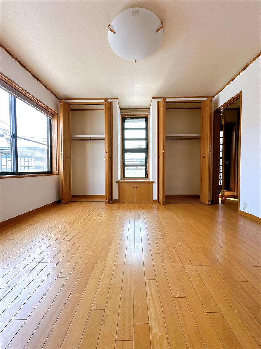 【静岡市葵区城北の中古住宅】スーパー、小学校、総合病院が全て徒歩5分圏内！生活が完結する家 画像8