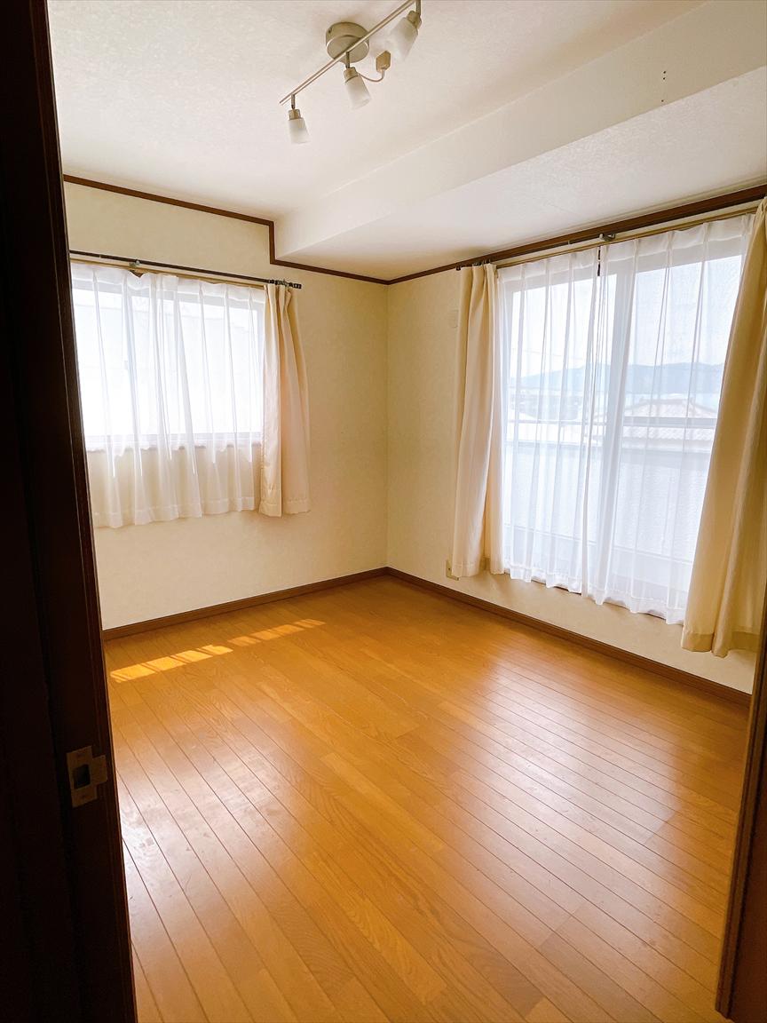 静岡市清水区蒲原4丁目の大型中古住宅【1,590万円】新蒲原駅7分・6SLDK・P3台 画像25